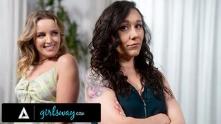 Feldühödött milf Sinn Sage félreérti a bájos szomszéd Charlie Forde vadító közeledéseit