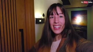 Német tinédzser mostohalány cidázza apuci farkát a zuhanyban