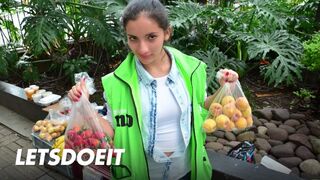 Argentin milf mary gomez arcára spriccel a forró szeretkezés után