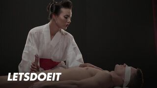 A cseh gyönyörű Vanessa Decker megőrjíti Max Diort forró lovaglással