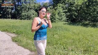 Csávóm szexi anyja elcsábított egy kemény, hosszú baszásra
