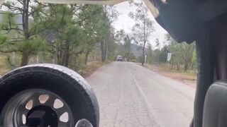 Adrenalinlöket után vad leszbi légyott a szabadban