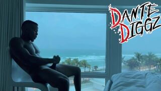 Hurrikán idején magányos légyott south beach-en